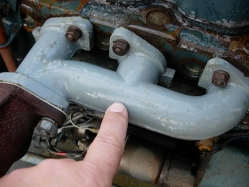 Collecteur échappement - Kubota : L245, L2201
