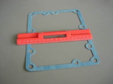 Joint carter relevage - Kubota : B-10, B1-14, B1-15, B40, B1400, B1402, B1502, B1550, B1750, B5000, B5001, B5100, B6001, B6100, B7000, B7001, B7100
Zen-Noh : ZB1400, ZB1402, ZB1502, ZB5000, ZB5001, ZB5100, ZB6001, ZB6100, ZB7000, ZB7001, ZB7100
